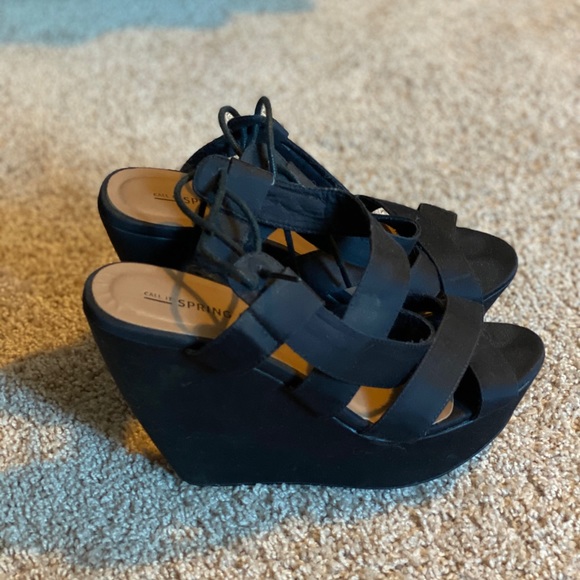 Spring Wedge Heels with string tie at back - Picture 3 of 4